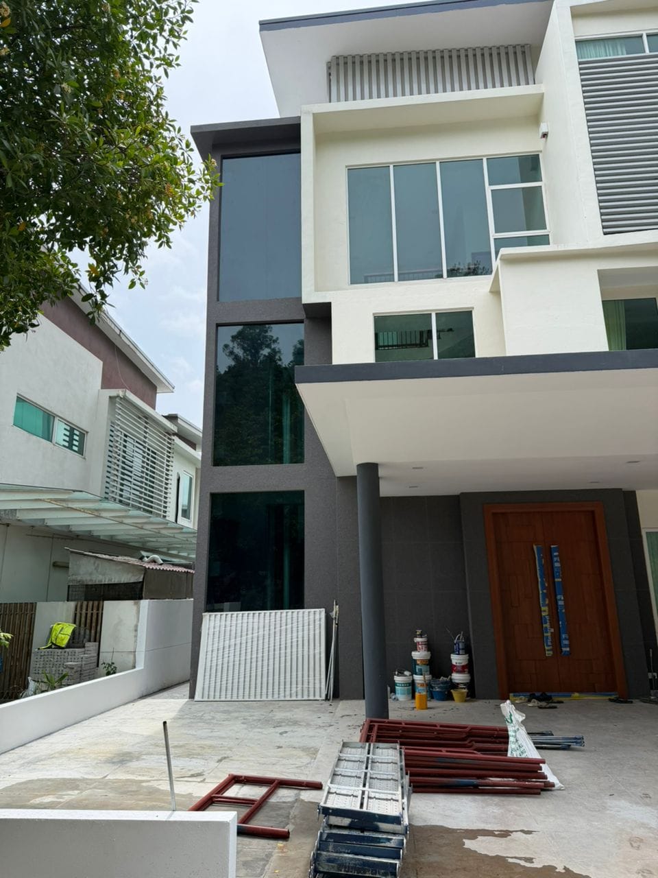 Modern Luxury Bungalow