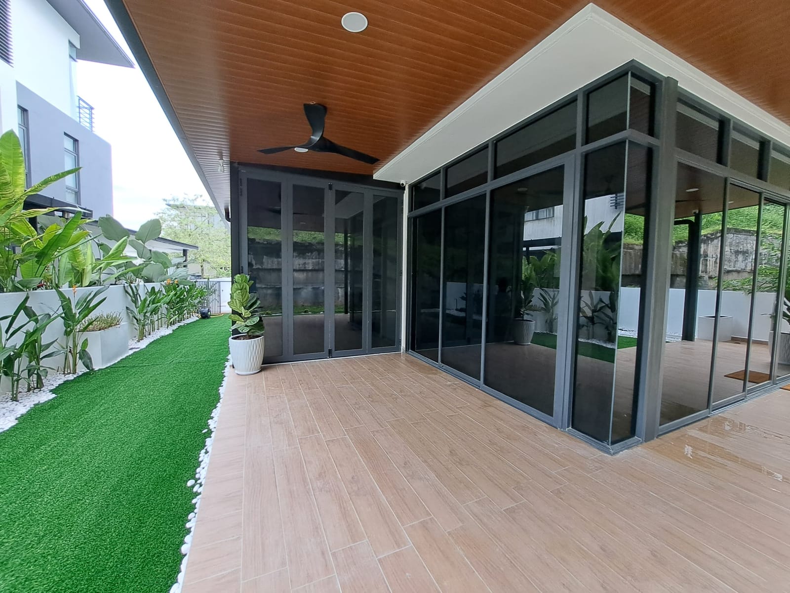 Semi D double storey