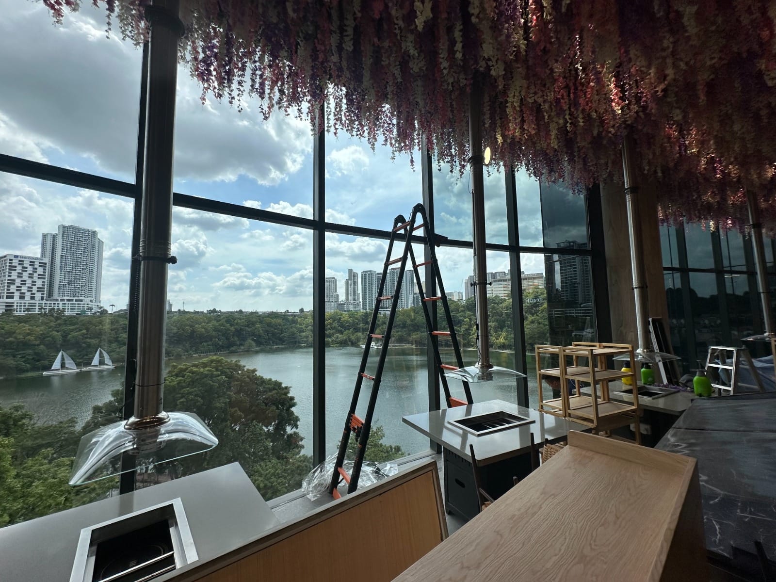 Sunway Square Mall Lakeside Restaurant